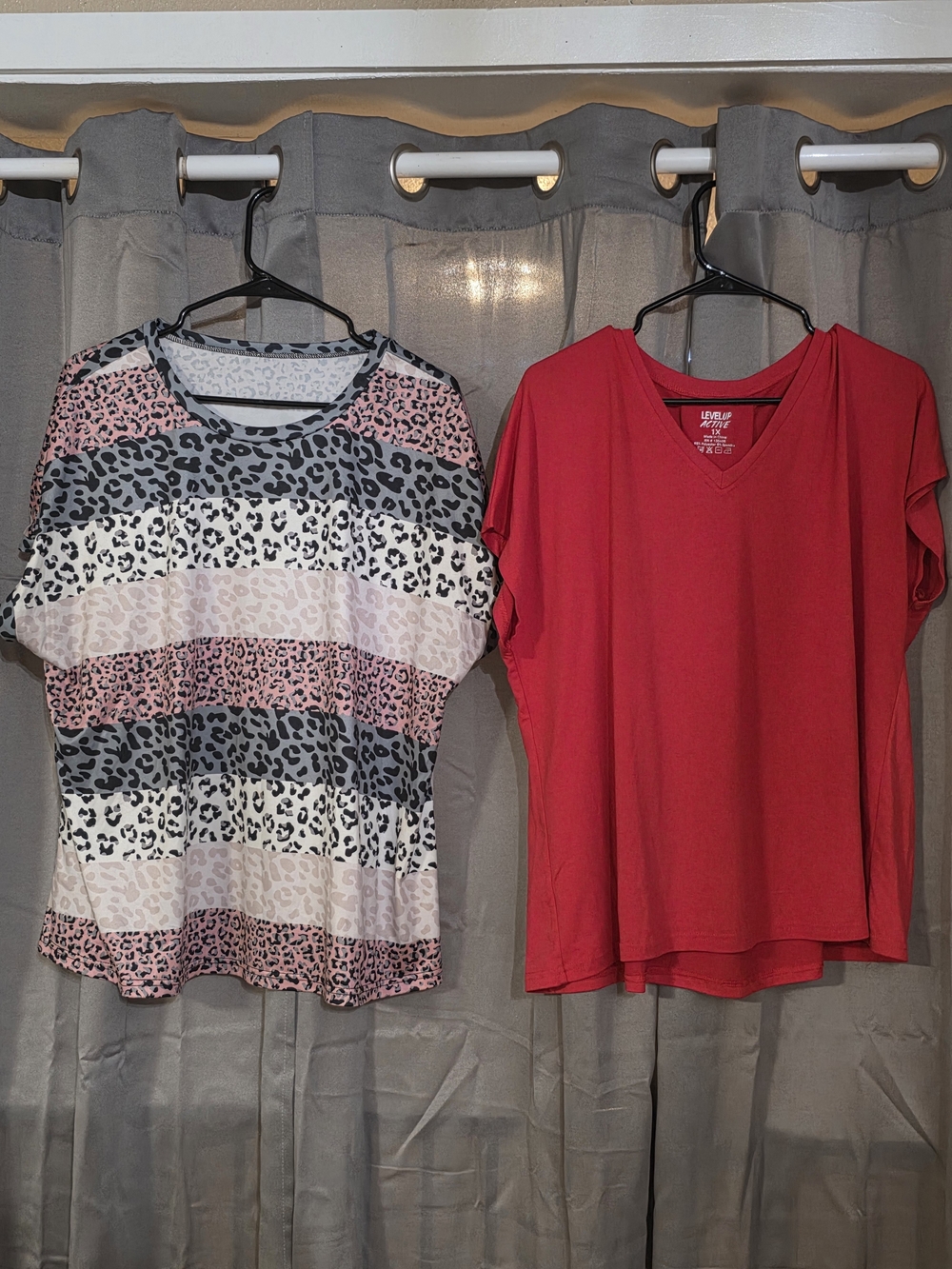 4 - 1X Womens Plus Size Shirts. - Picture 2 of 6